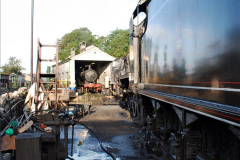 015.2021-09-15-Early-AM-Eddystone-bogie-change.-15-