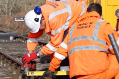 091.2022-02-09-Forth-Bridge-SR-Bridges-3-4-timber-renewal.-No.9-91-Bridge-check-at-Creach.-