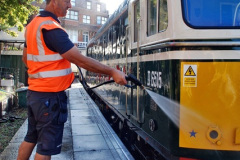 022.2022-07-06-Class-33-paintwork-damage-due-to-maine-line-running.-22-