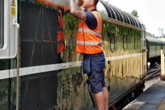 038.2022-07-06-Class-33-paintwork-damage-due-to-maine-line-running.-38-