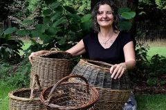 023.2023-05-01-Lady-Gardener.-23-