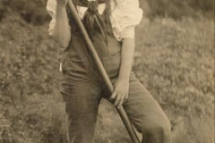 122.2023-05-01-Lady-Gardener.-122-