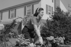 145.2023-05-01-Lady-Gardener.-145-