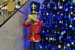 004.2023-12-08-MV-Spirit-of-Adventure-Xmas-Decorations.-4-