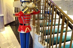005.2023-12-08-MV-Spirit-of-Adventure-Xmas-Decorations.-5-