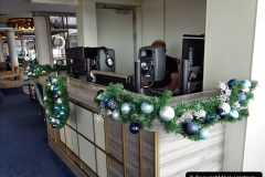 044.2023-12-08-MV-Spirit-of-Adventure-Xmas-Decorations.-44-