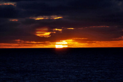 040.2023-12-14-Canary-Islands-13.-At-Sea.-North-Atlantic-Sun-Rises-Sun-Sets.-40-