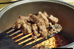 021.2023-12-24-Your-Host-cooks-his-famous-stew-for-Xmas.-21-