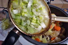 034.2023-12-24-Your-Host-cooks-his-famous-stew-for-Xmas.-34-