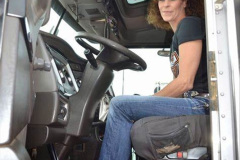 122.2023-01-27-Lady-Truckers-of-the-World.-122