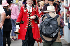 123.2023-08-02-Bridport-Dorset-Hat-Festival.-123-