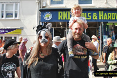 280.2023-08-02-Bridport-Dorset-Hat-Festival.-280-