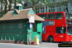 008.2018-06-09-Cabmans-Shelter-in-Thurloe-Place-London-SW7.-8