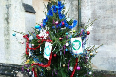 007.2024-12-14-St.-Aldhelms-Church-Christmas-Trees-Branksome-Poole-Dorset-Pillar-Box-Topper.-7-